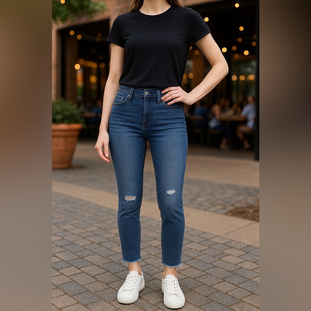 Wit & Wisdom Ab-Solution Distressed High Rise Blue Ankle Jeans Size 4